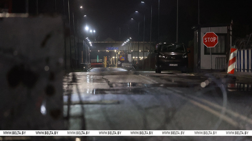 ポーランド、木曜日にベラルーシとの国境検問所を再開